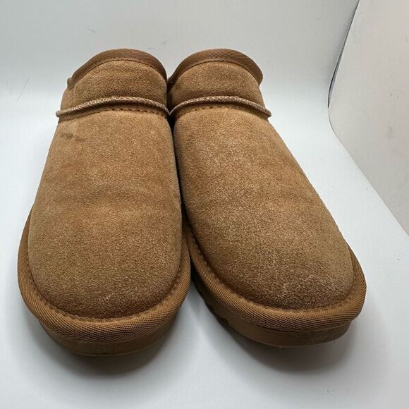 CUSHIONAIRE Women's Faux Shearling Genuine Suede cozy mule slippers +Memory Foam - Picture 2 of 7